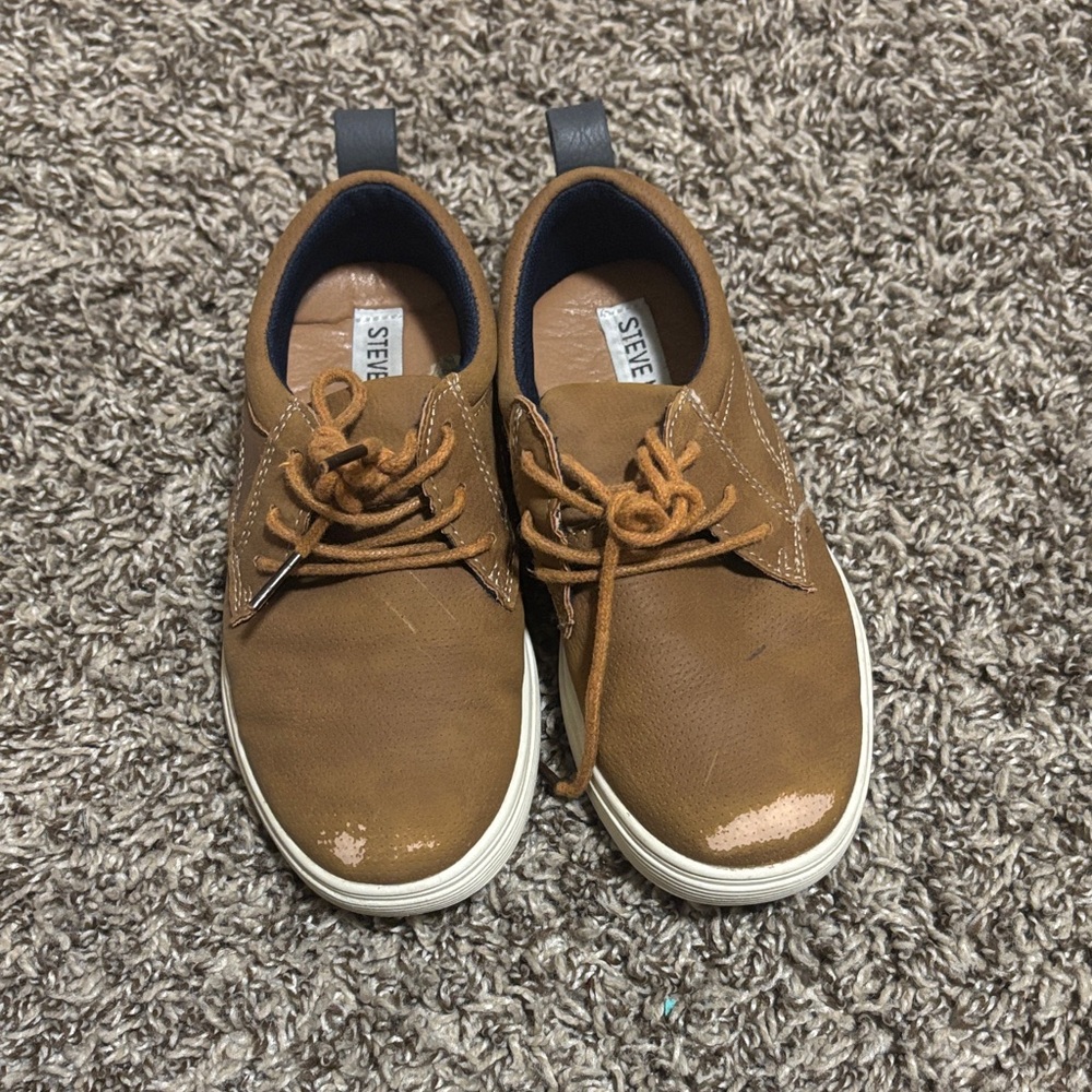 Steve Madden Men's Tan Oxfords